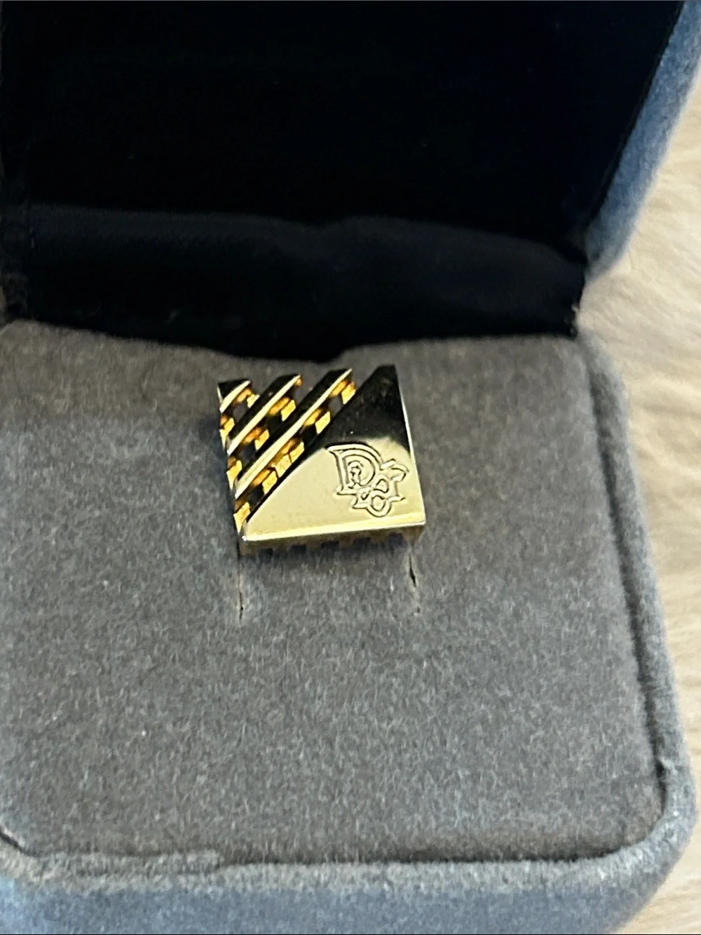 Christian Dior Vintage 70’s/80’s gold tone square cuff link set in original box